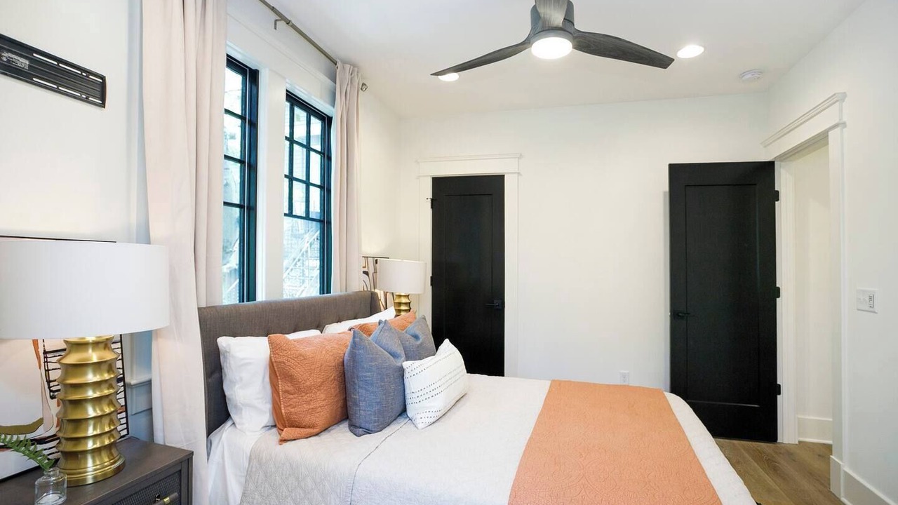 Photo of Bedroom in Hillsboro Village