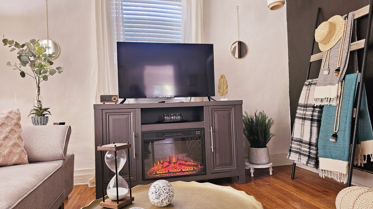 Photo of Livingroom in Jonesville