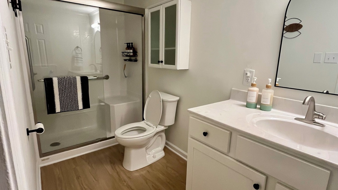 Photo of Bathroom in Salter Path