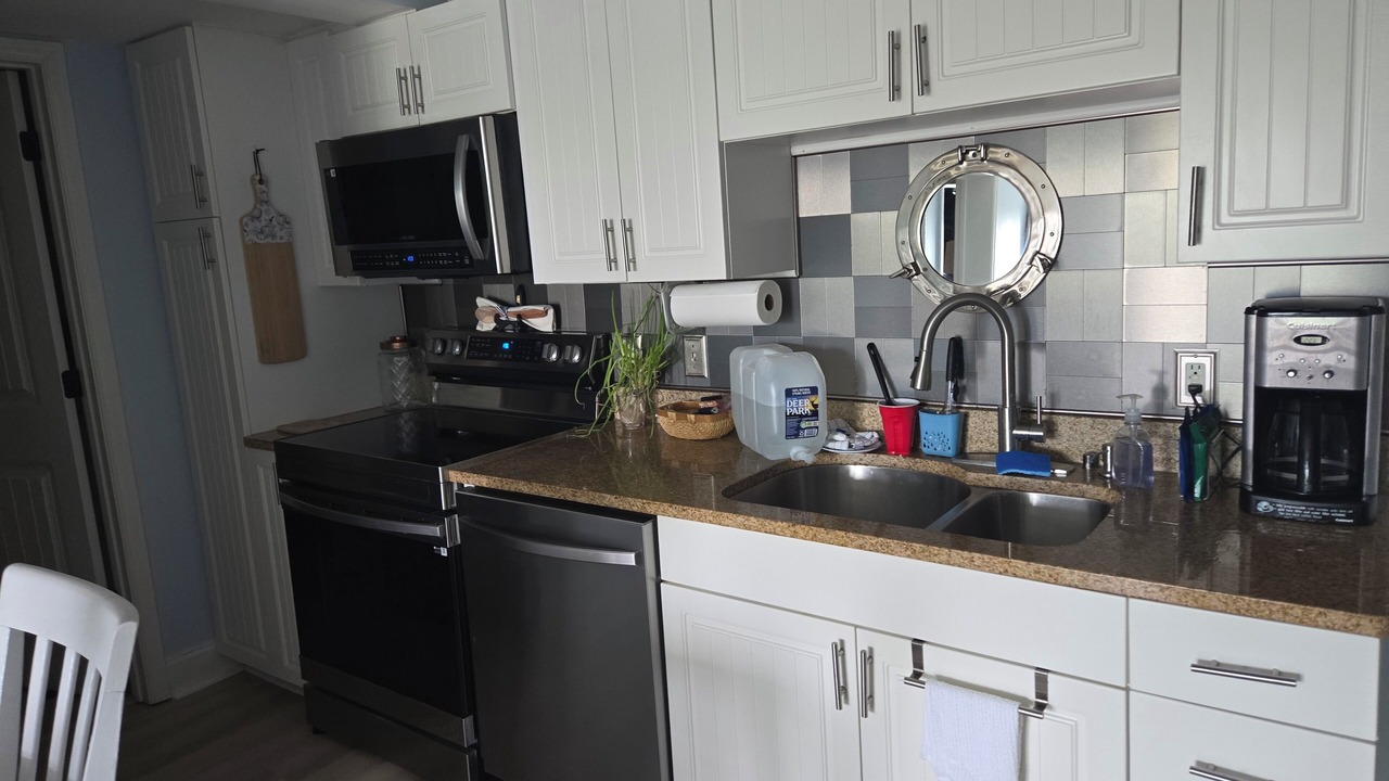 Photo of Kitchen in North Litchfield Beach