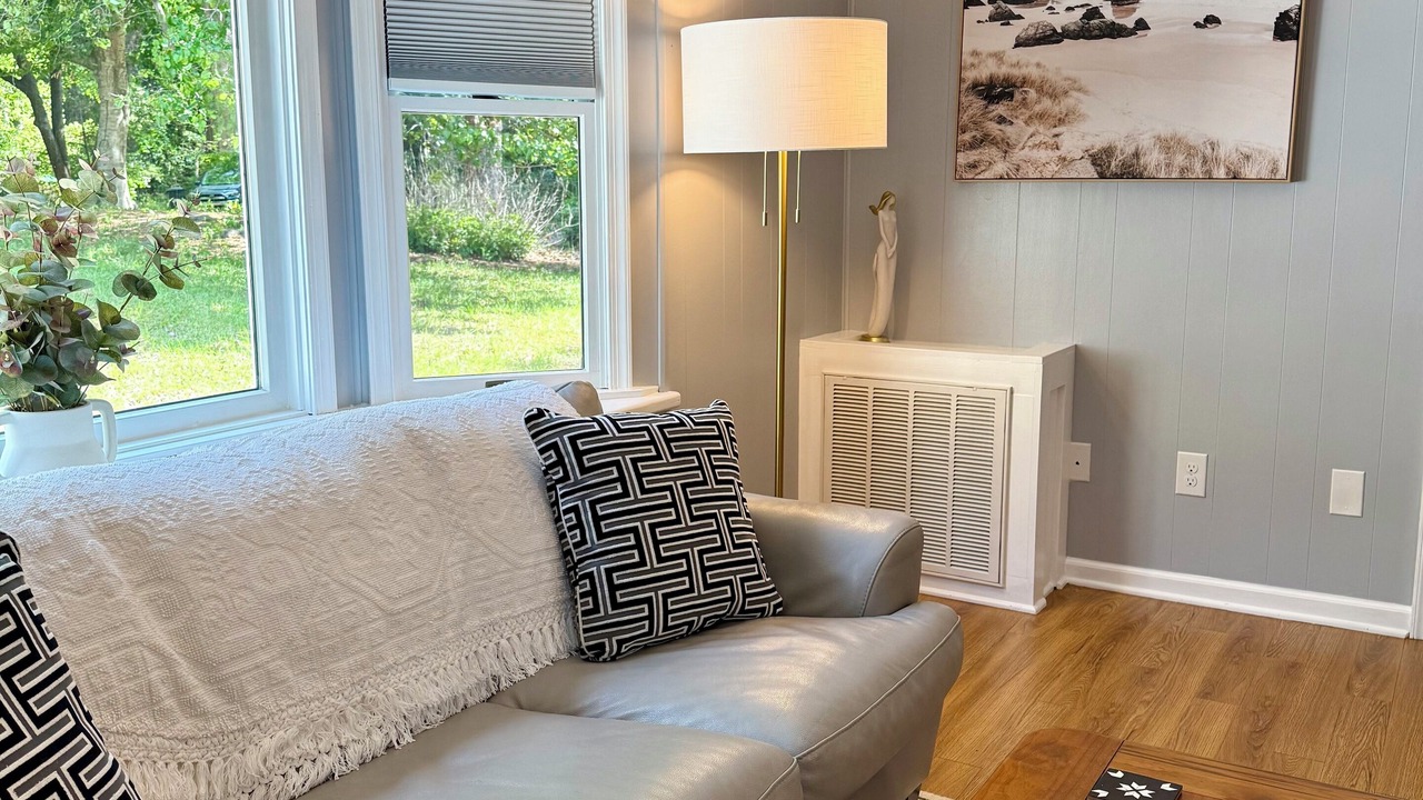 Photo of Livingroom in Southern Shores