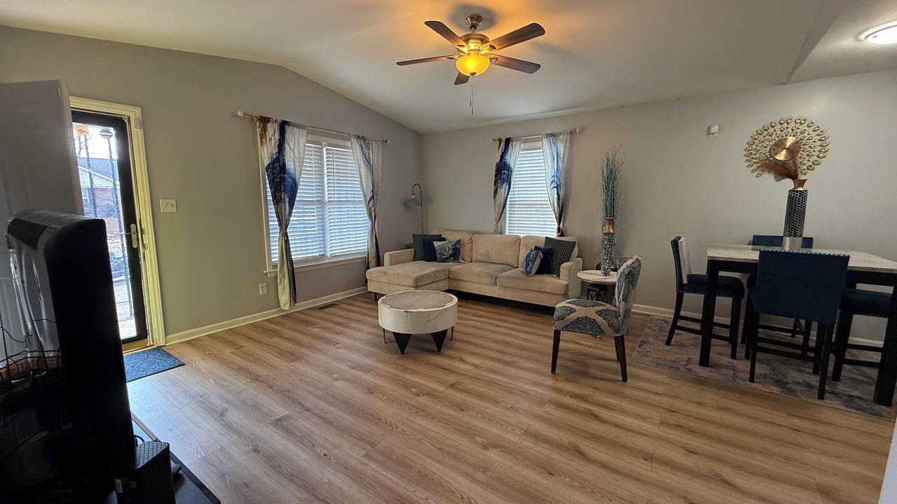 Photo of Livingroom in Greensboro
