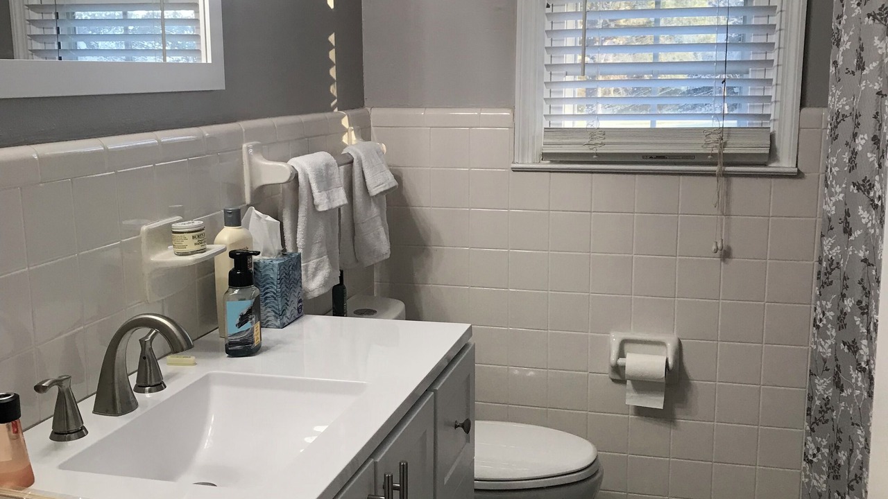 Photo of Bathroom in Wise