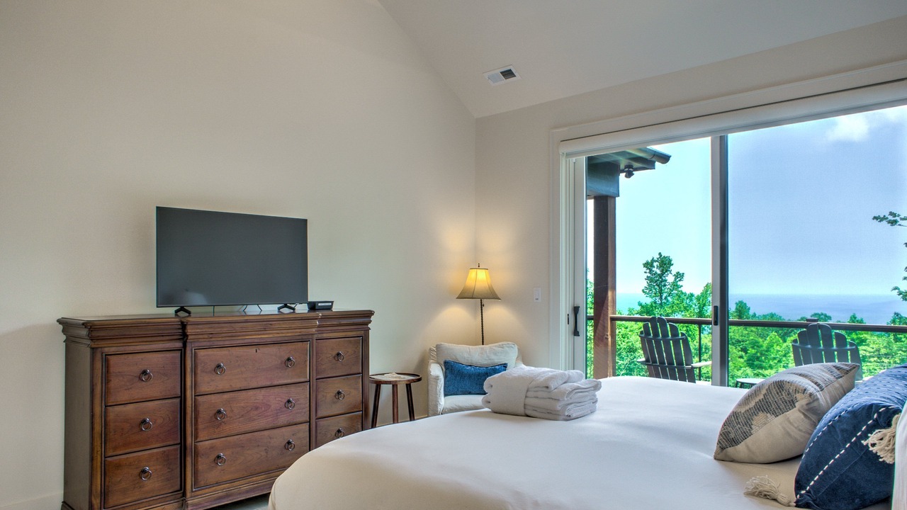 Photo of Bedroom in Mill Spring
