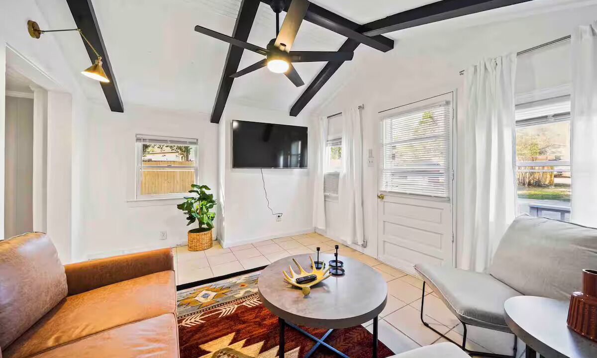 Photo of Livingroom in Fayetteville