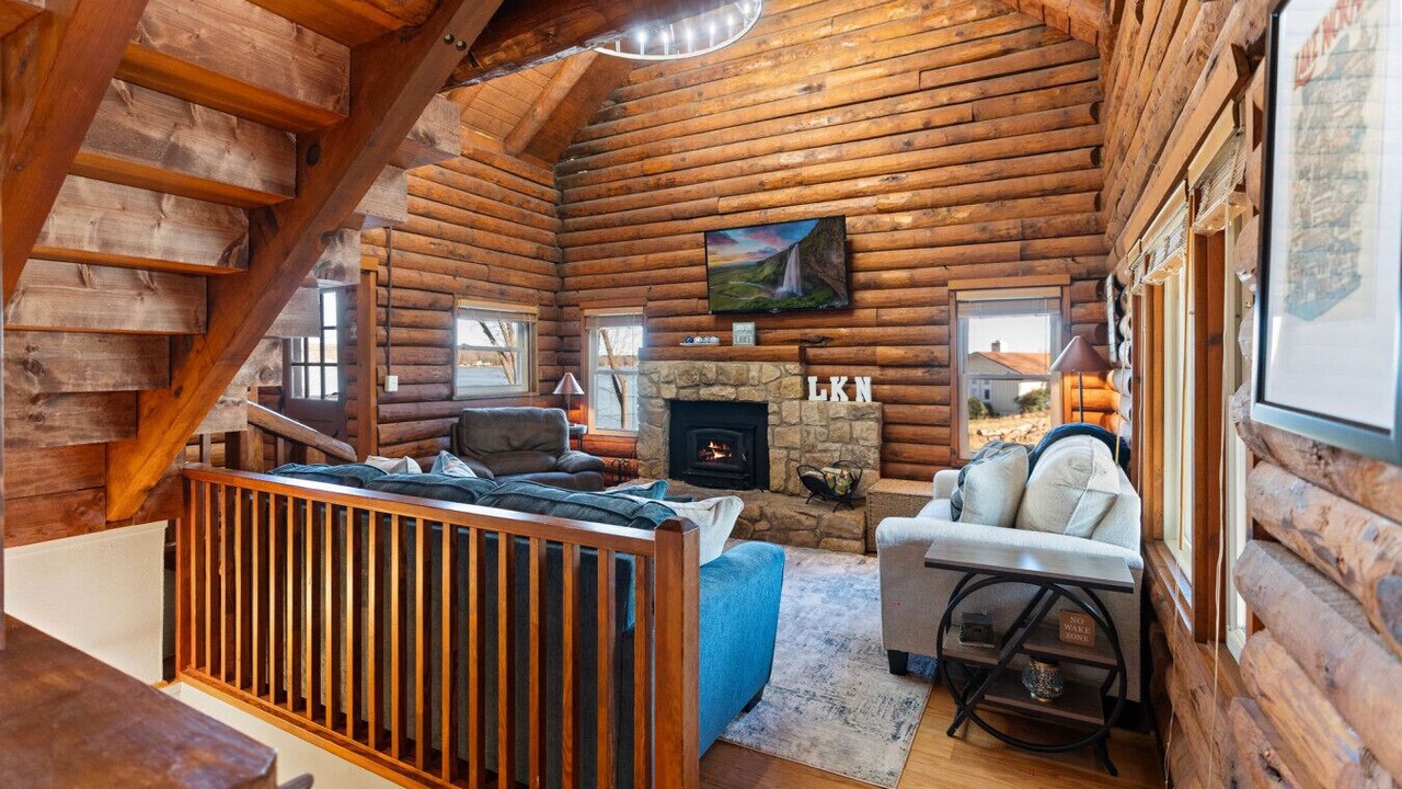 Photo of Livingroom in Lake Norman of Catawba