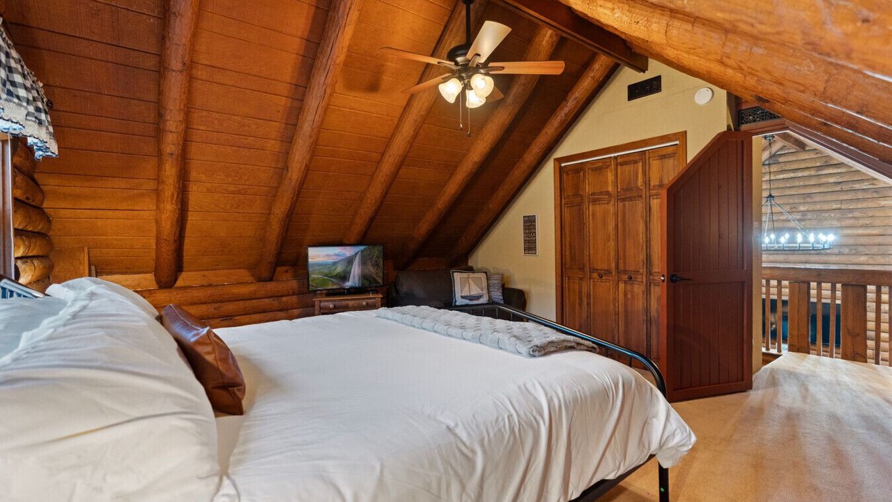 Photo of Bedroom in Lake Norman of Catawba