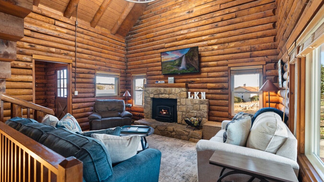 Photo of Livingroom in Lake Norman of Catawba