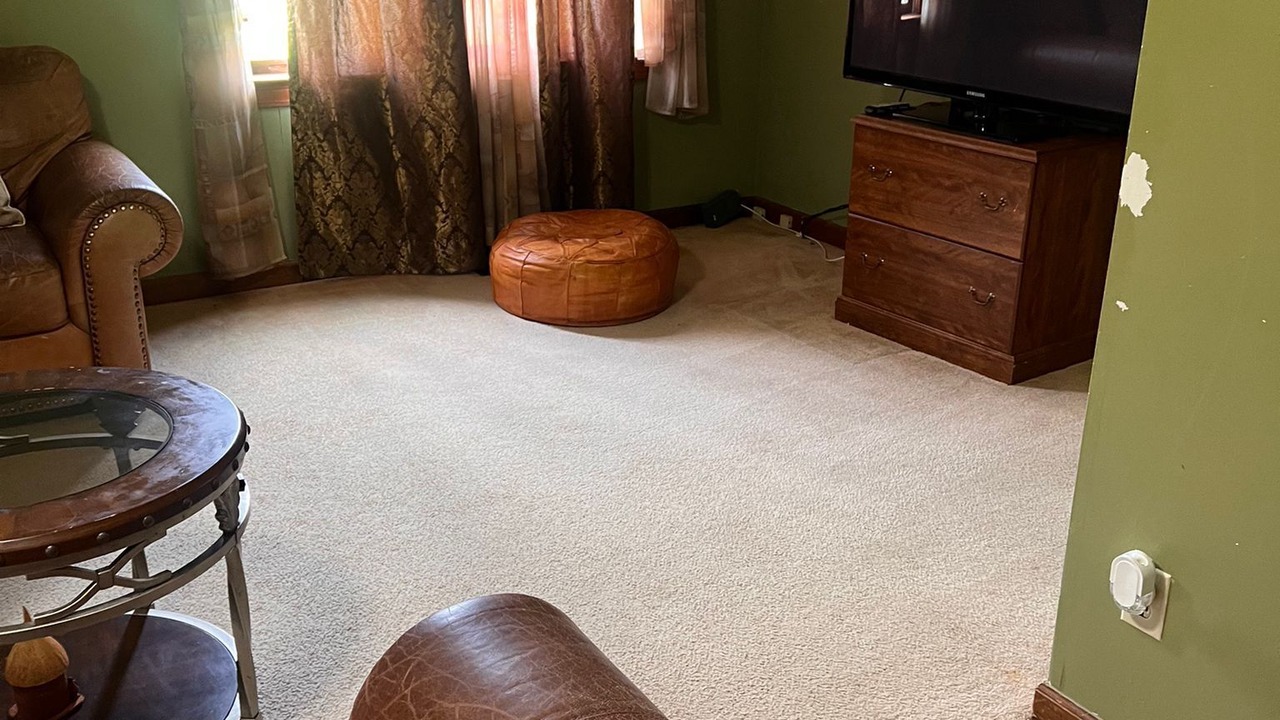 Photo of Livingroom in Elizabeth City