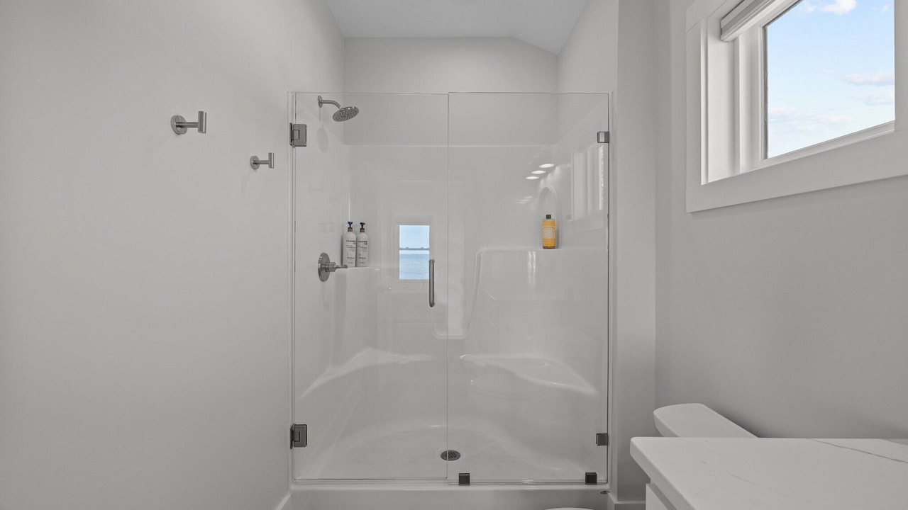 Photo of Bathroom in Cedar Island