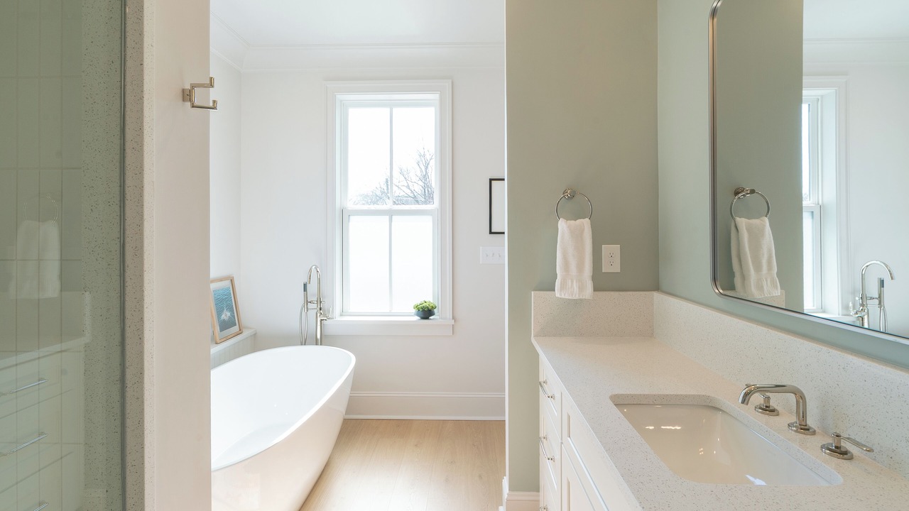 Photo of Bathroom in Historic Oakwood
