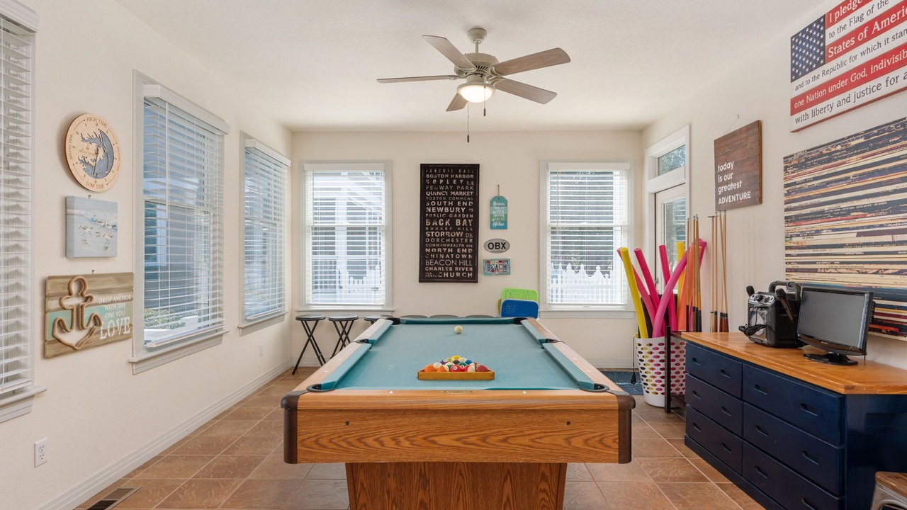Photo of Bedroom in Corolla