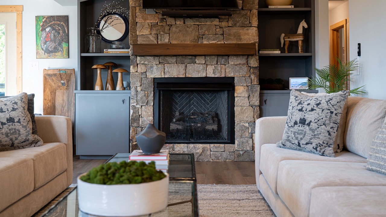 Photo of Livingroom in Mills River