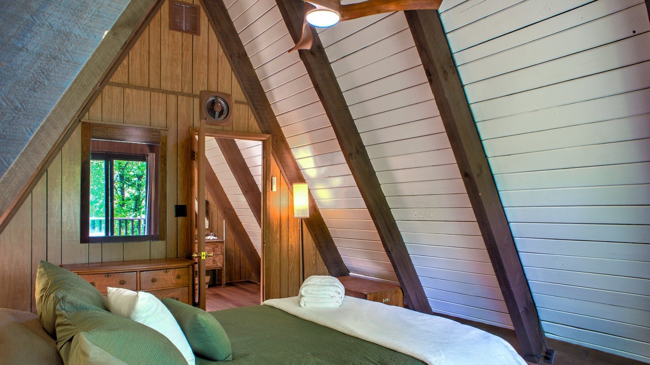 Photo of Bedroom in Burnsville