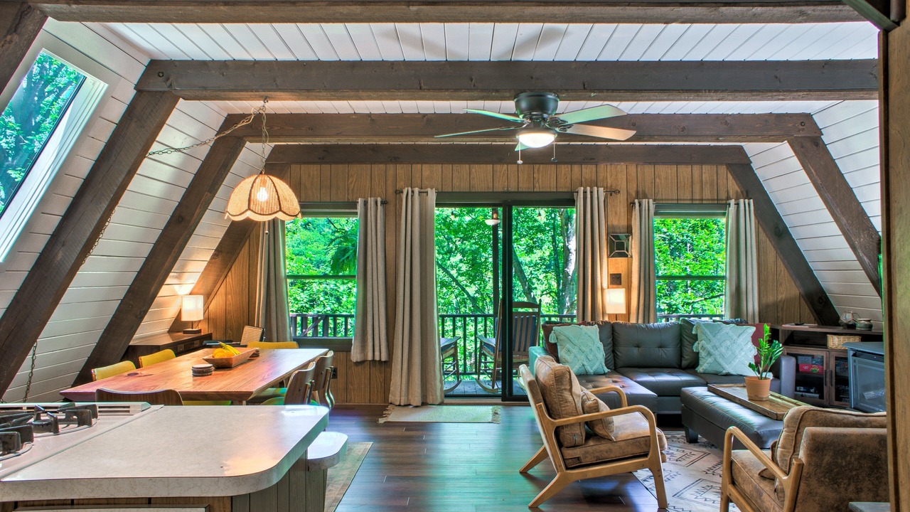 Photo of Livingroom in Burnsville