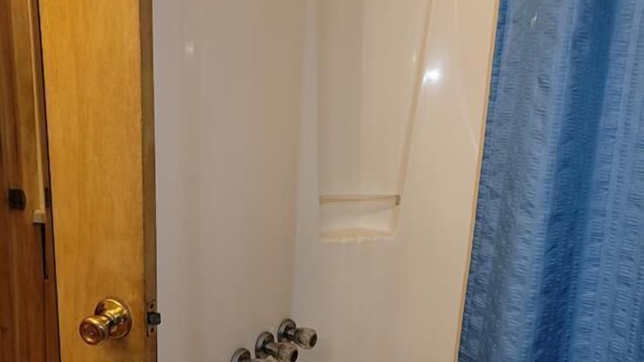 Photo of Bathroom in Ash