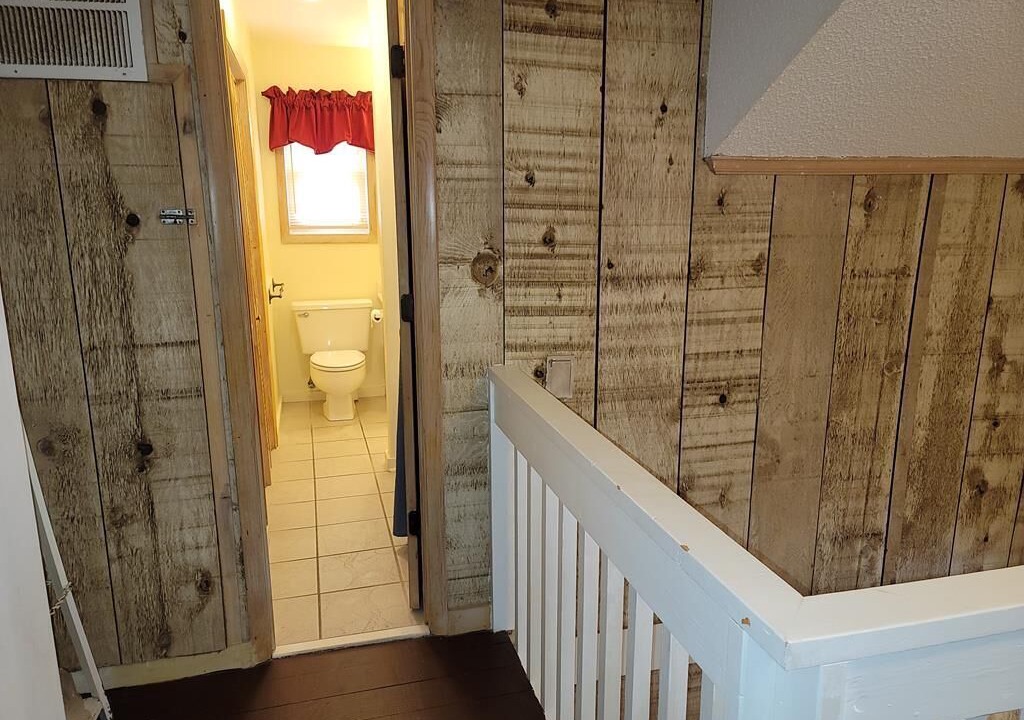 Photo of Bathroom in Ash