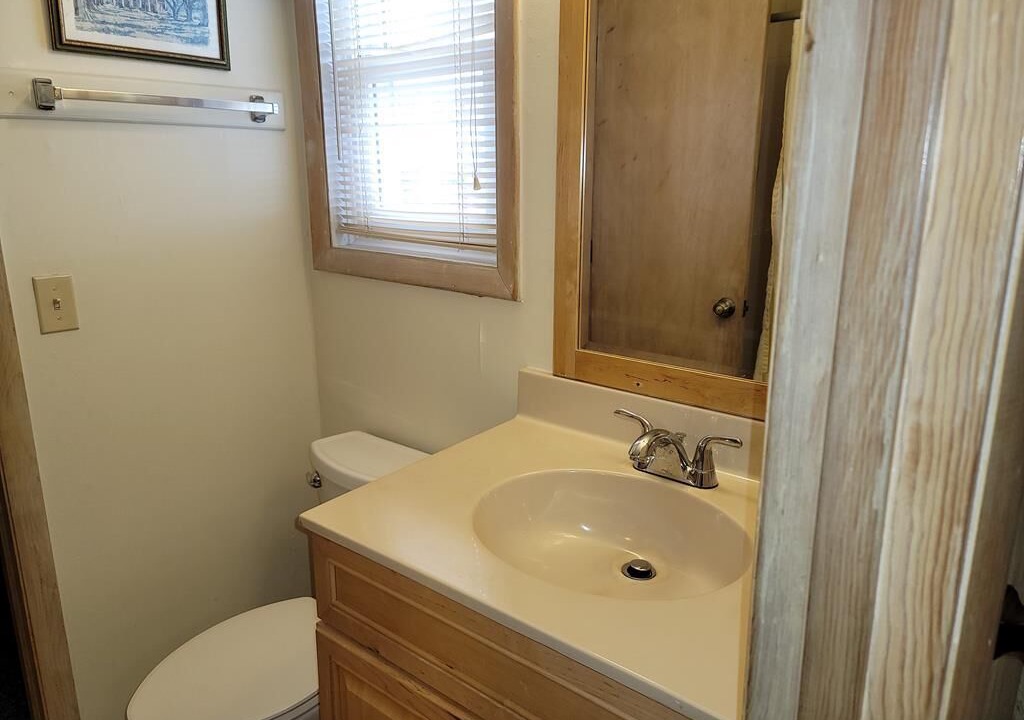 Photo of Bathroom in Ash