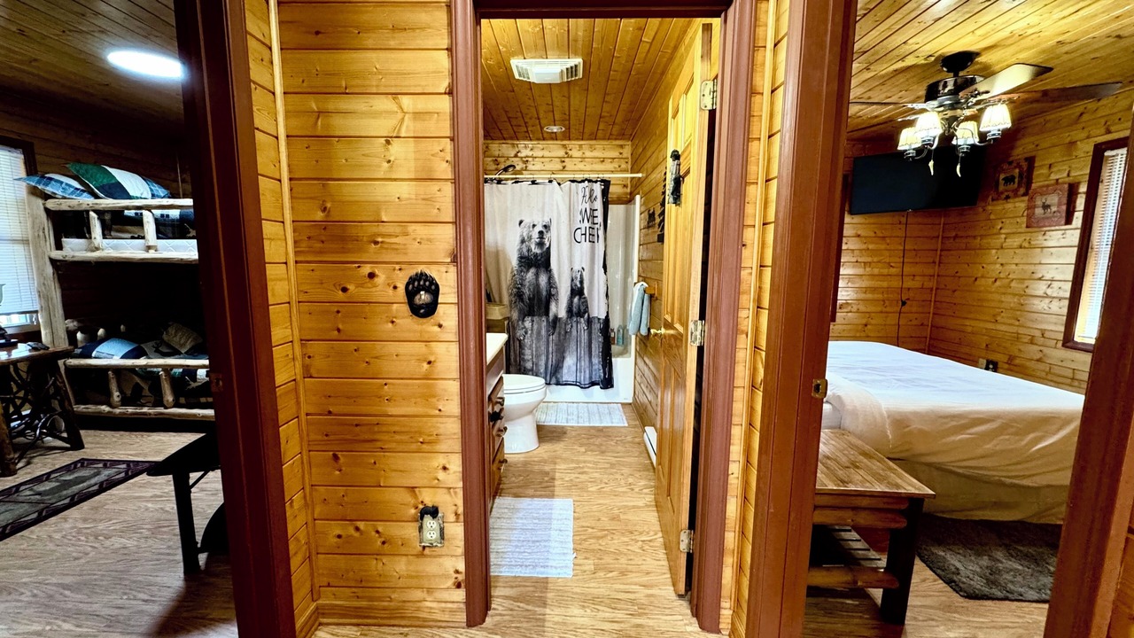 Photo of Bedroom in Grassy Creek
