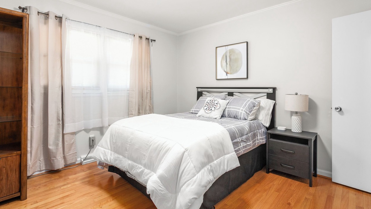Photo of Bedroom in Burlington