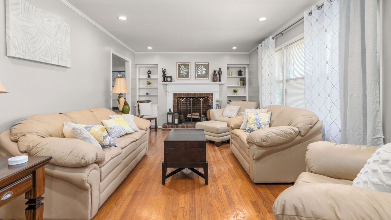 Photo of Livingroom in Burlington