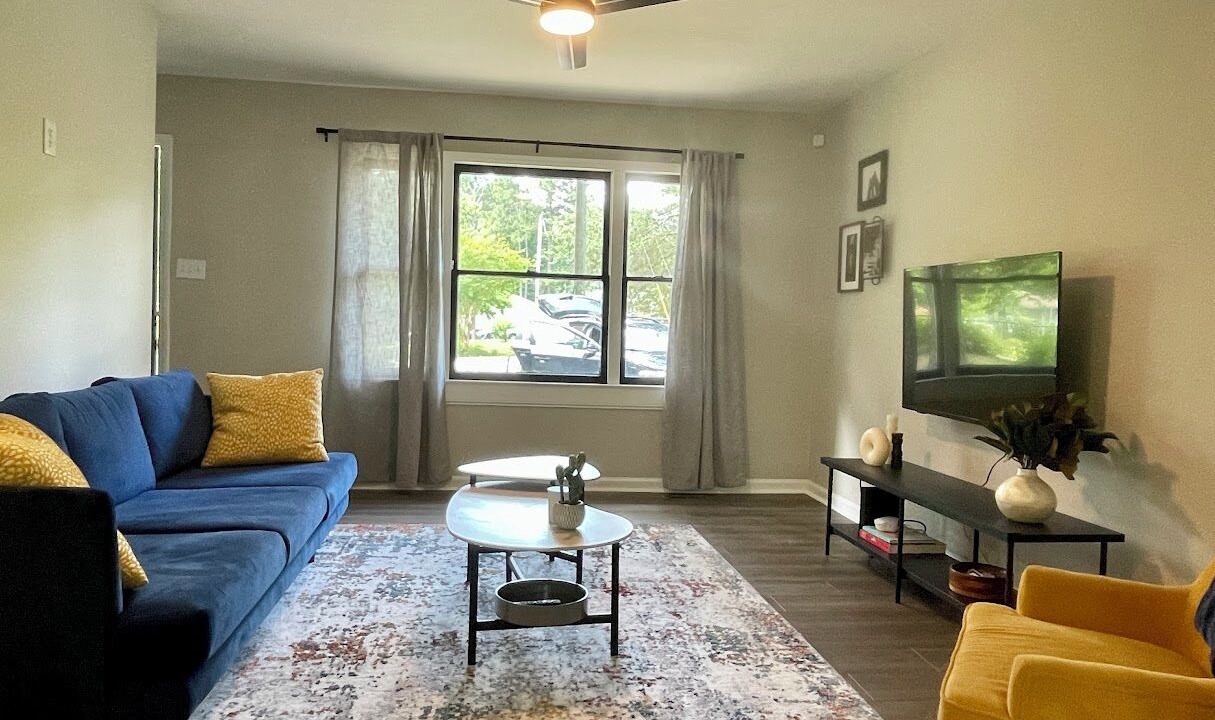 Photo of Livingroom in Southeast Raleigh