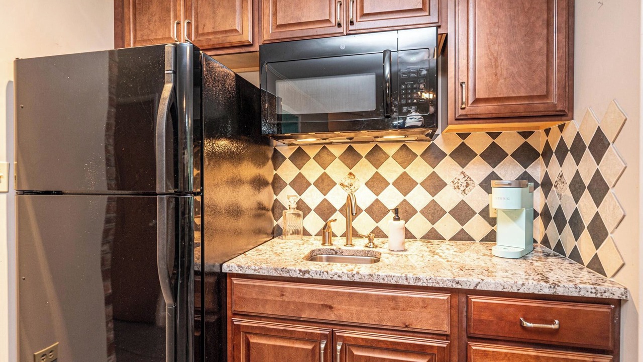 Photo of Kitchen in Oakwood Historic District