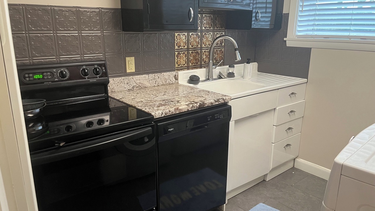 Photo of Kitchen in Oakwood Historic District