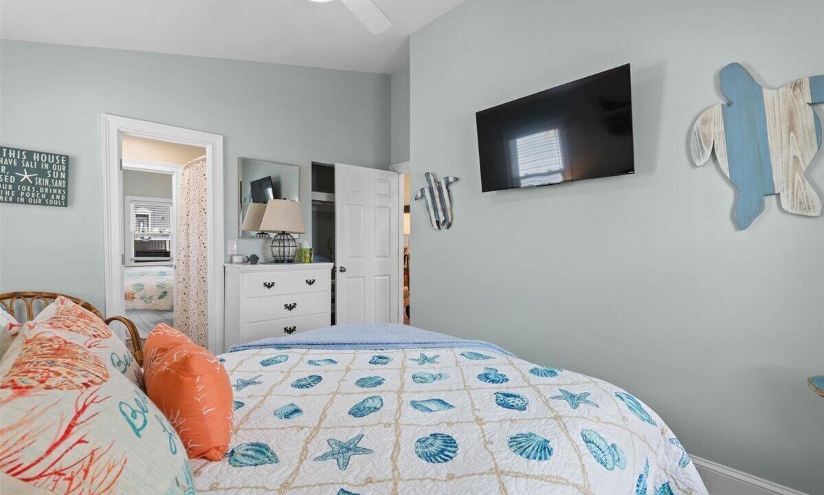 Photo of Bedroom in Ocean Isle Beach