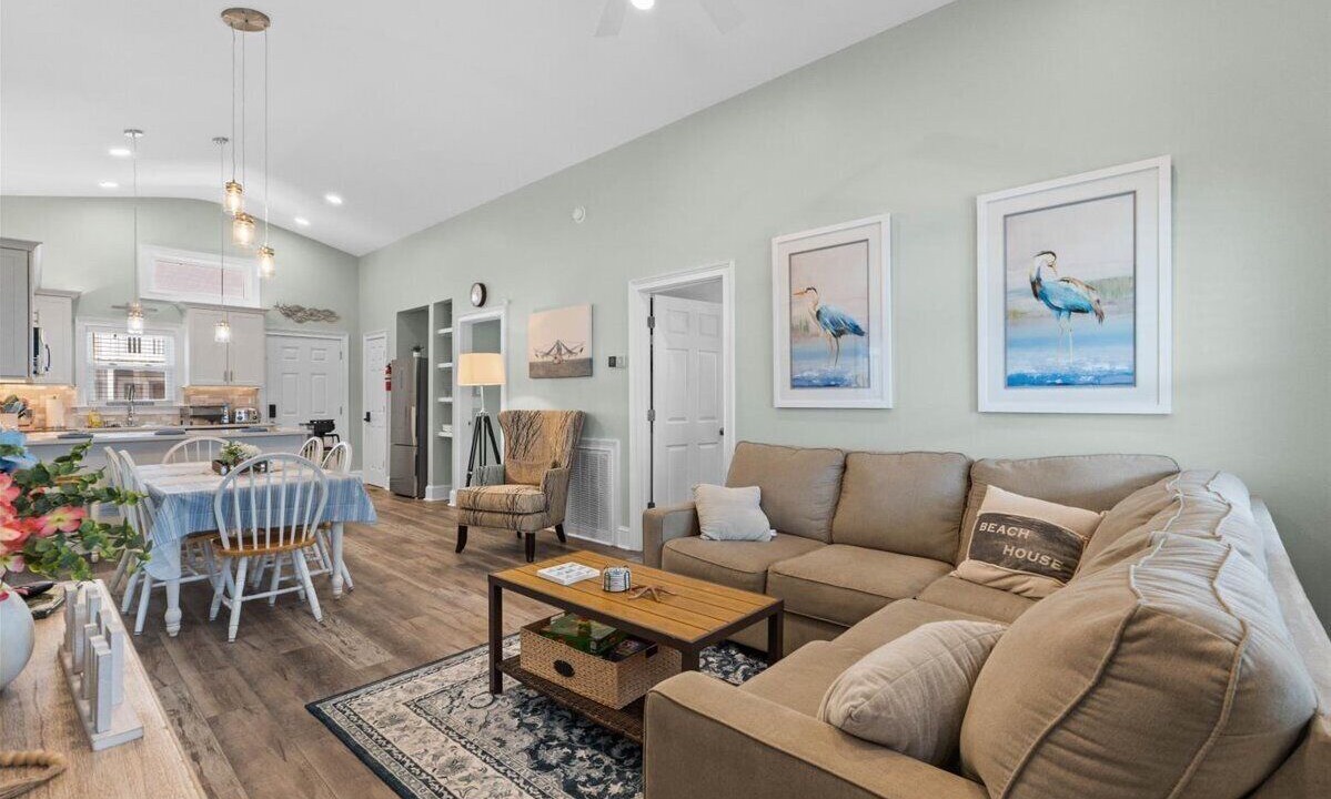 Photo of Livingroom in Ocean Isle Beach