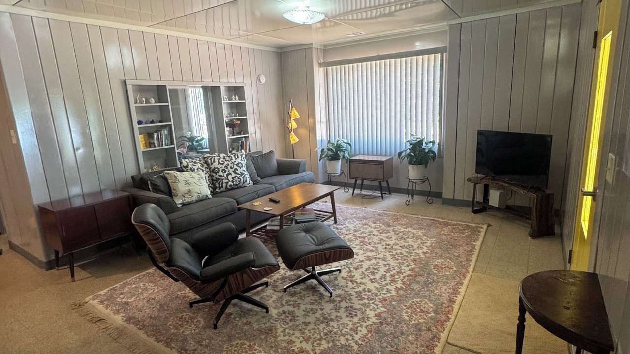 Photo of Livingroom in Clayton