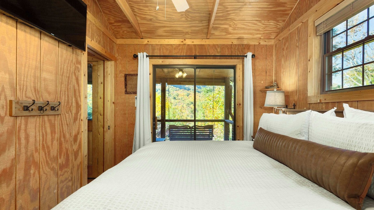 Photo of Bedroom in Chimney Rock