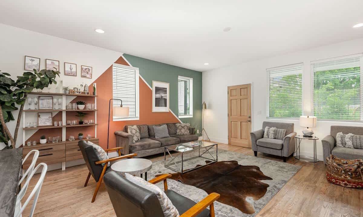 Photo of Livingroom in Talbot's Corner