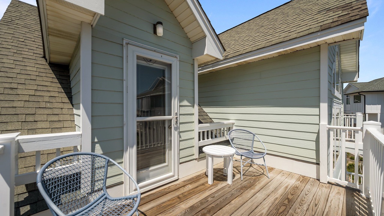 Photo of Patio Balcony in Village of Stump Sound