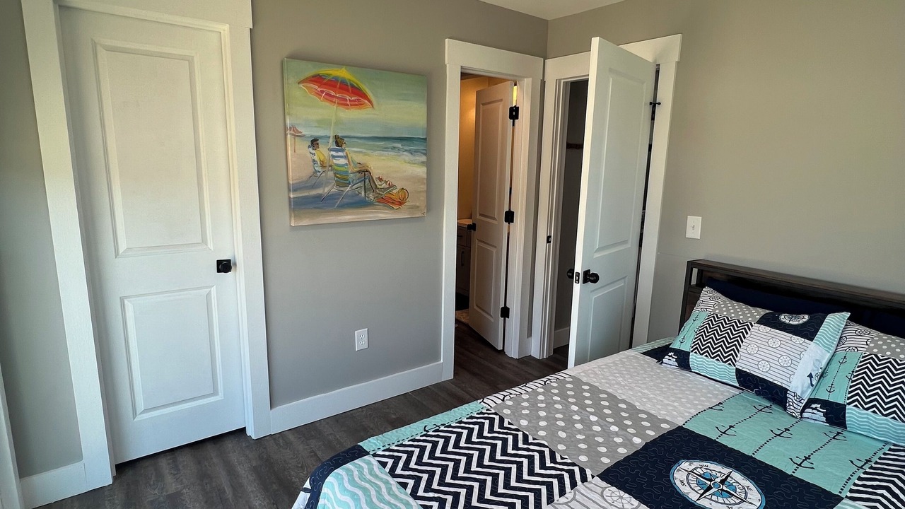 Photo of Bedroom in McCutcheon Field