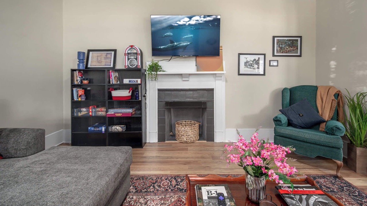 Photo of Livingroom in Northside