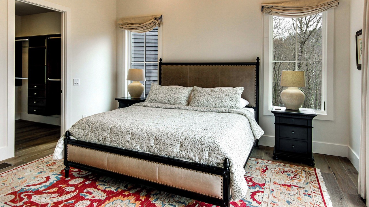 Photo of Bedroom in Glenville