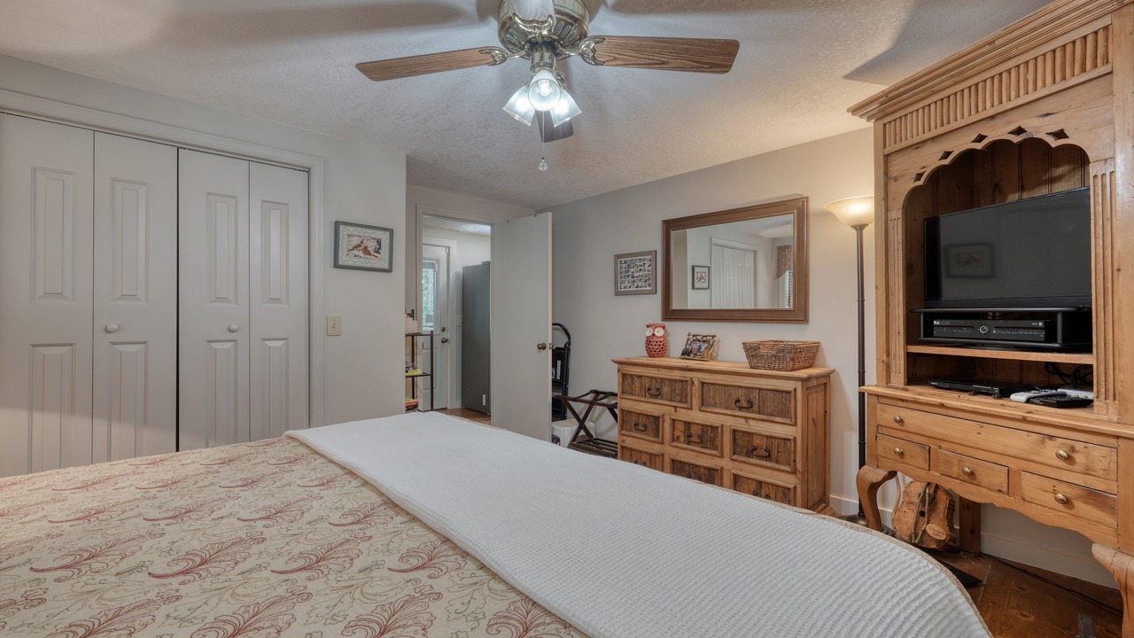 Photo of Bedroom in Warne