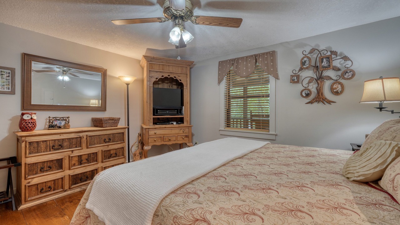 Photo of Bedroom in Warne