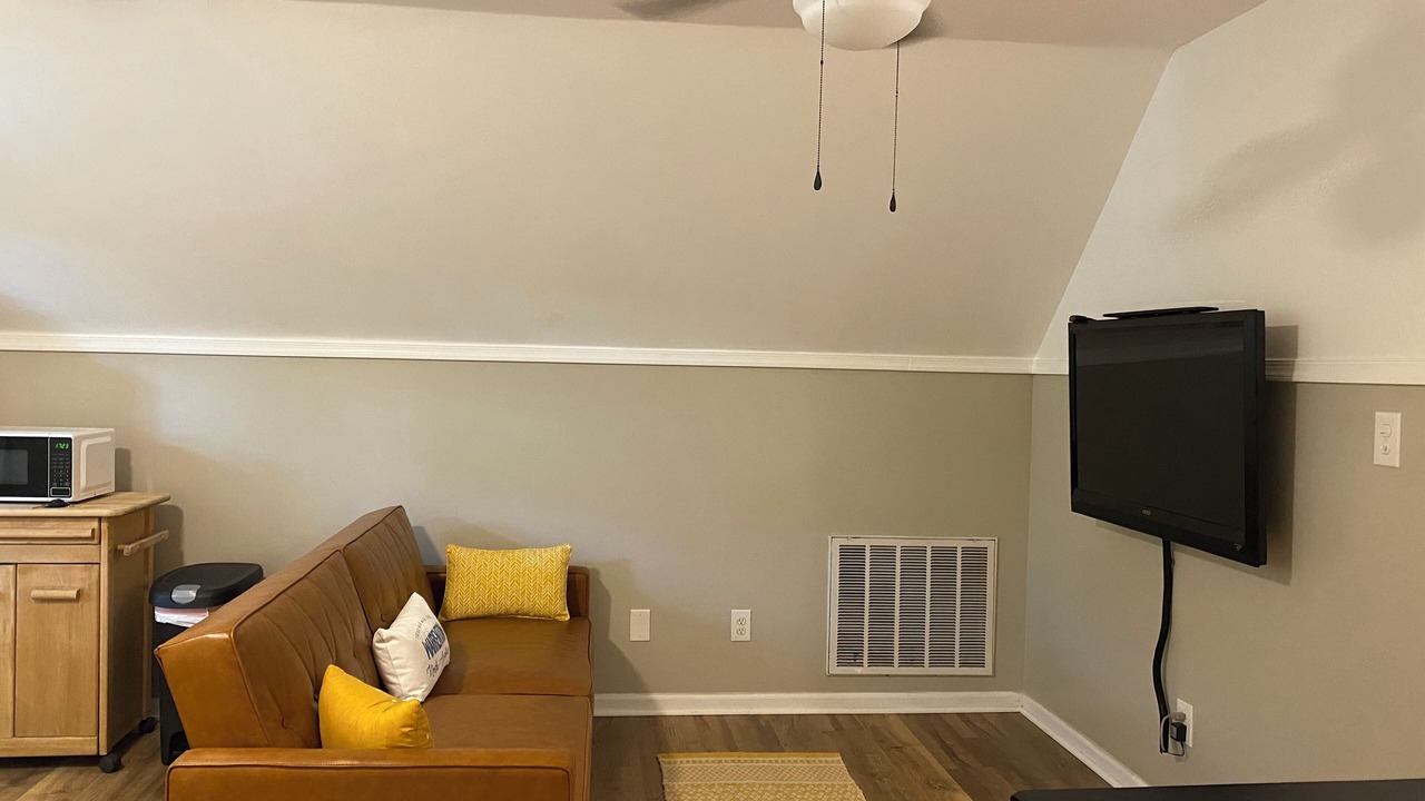 Photo of Livingroom in Warrenton