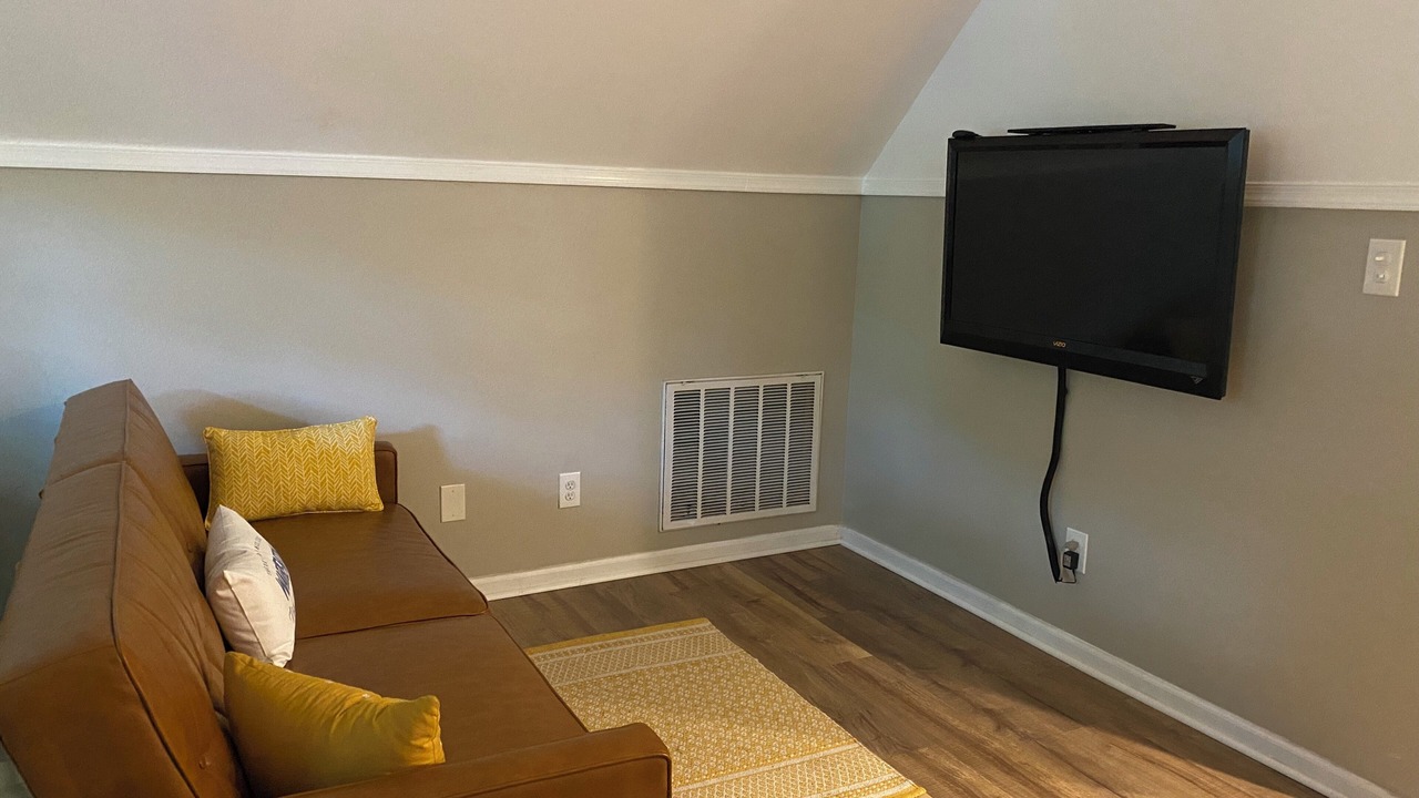 Photo of Livingroom in Warrenton