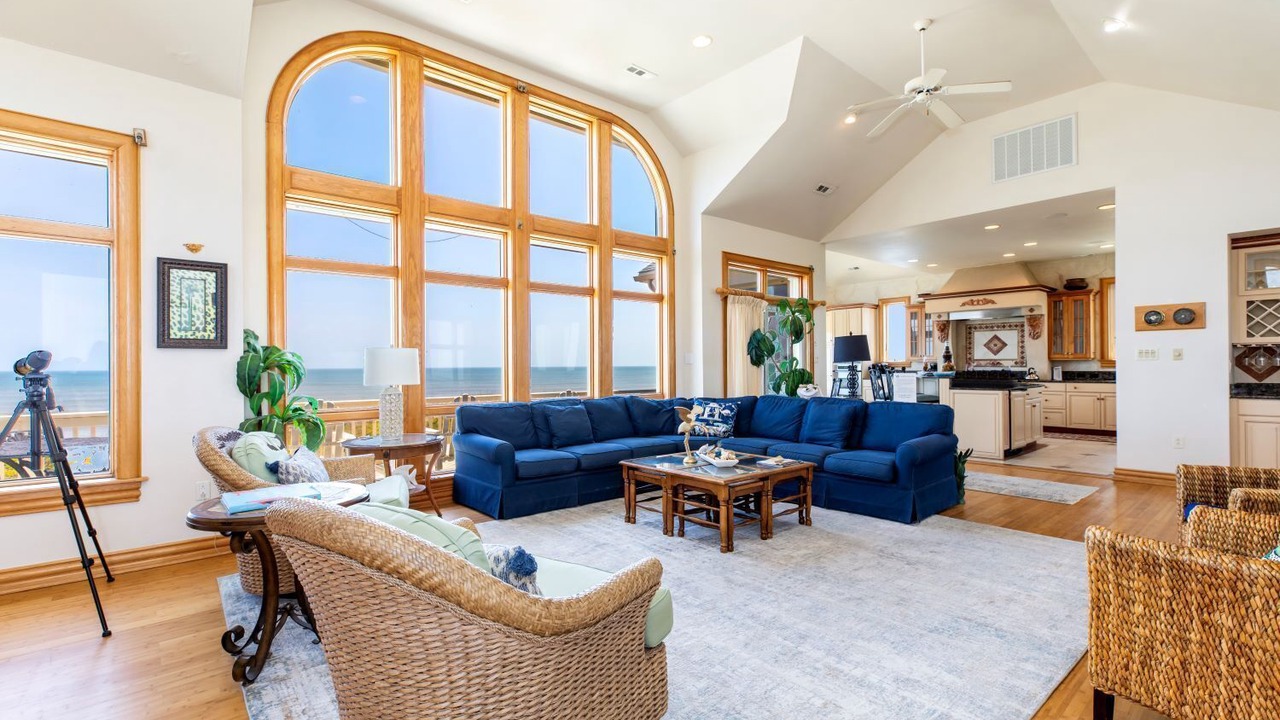 Photo of Livingroom in Pine Island