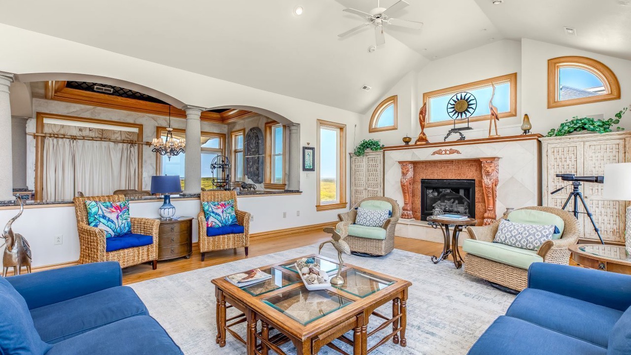 Photo of Livingroom in Pine Island