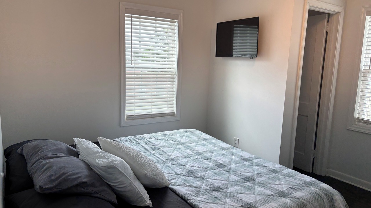 Photo of Bedroom in Pembroke