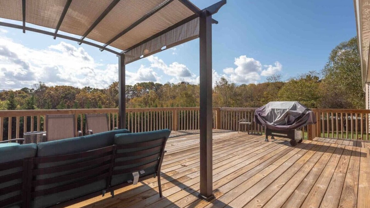 Photo of Patio Balcony in Candler