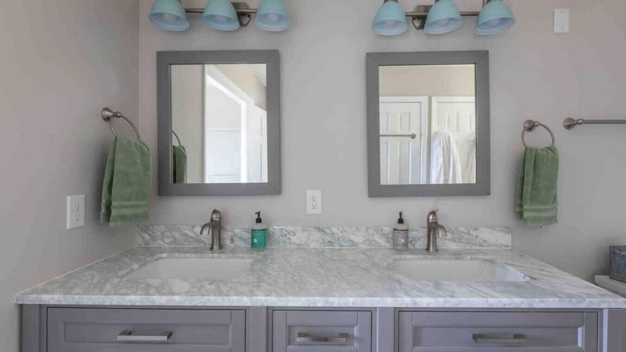 Photo of Bathroom in Candler
