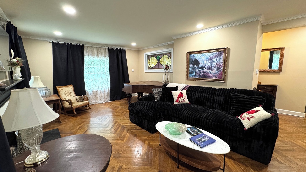 Photo of Livingroom in Winston - Salem