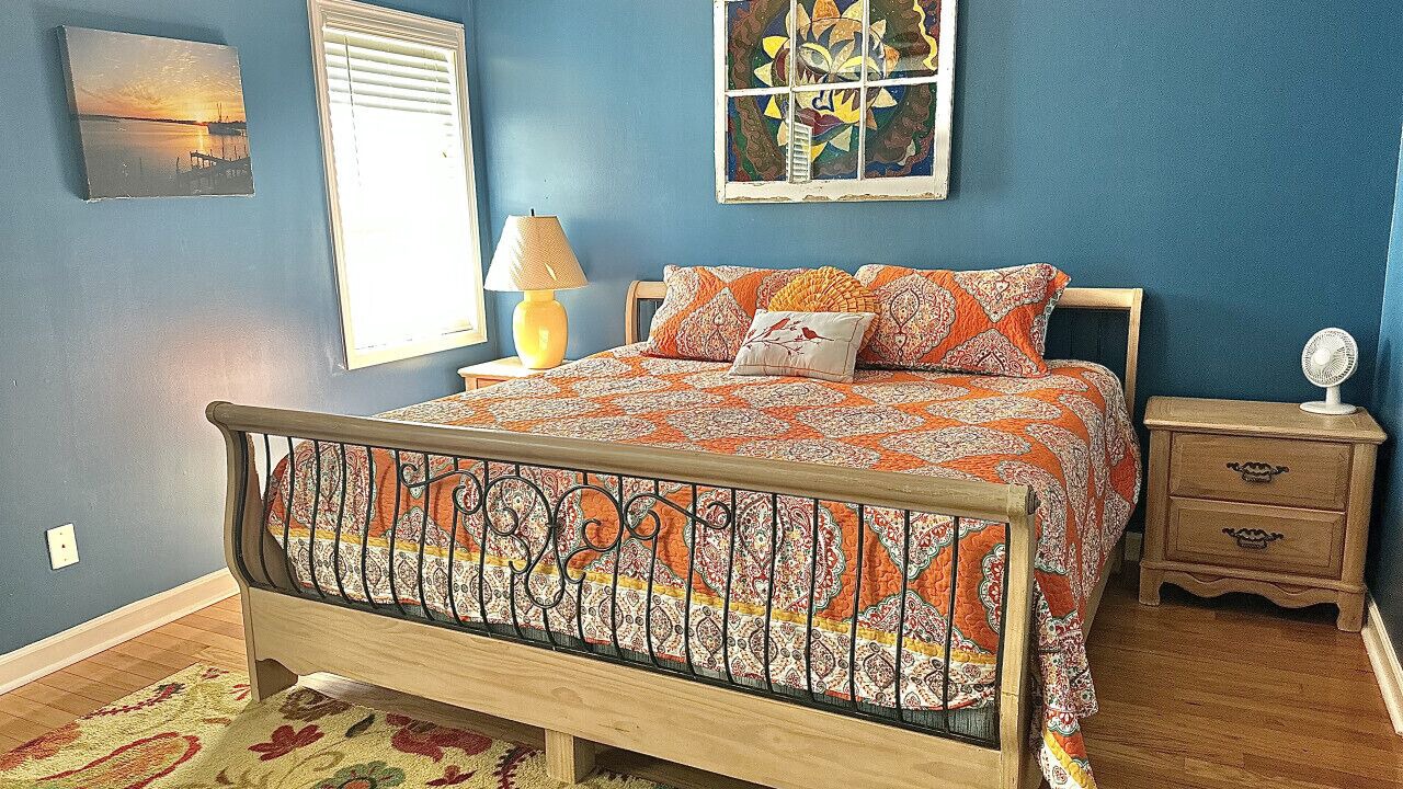 Photo of Bedroom in Carteret County