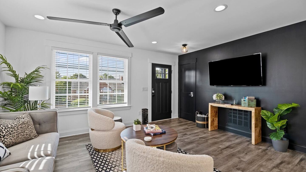 Photo of Bedroom in Downtown