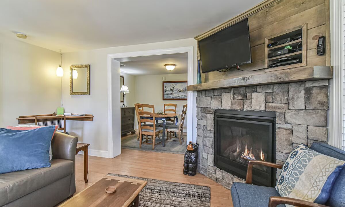 Photo of Livingroom in Hot Springs